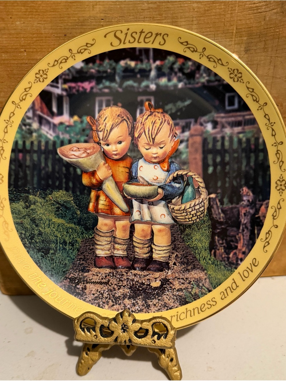 Hummel Plate SISTERS  "With Richness and Love"  Limited Edition